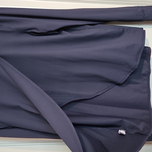 Athleta Long Sleeve Top *Final Price Drop* - Picture 2 of 5